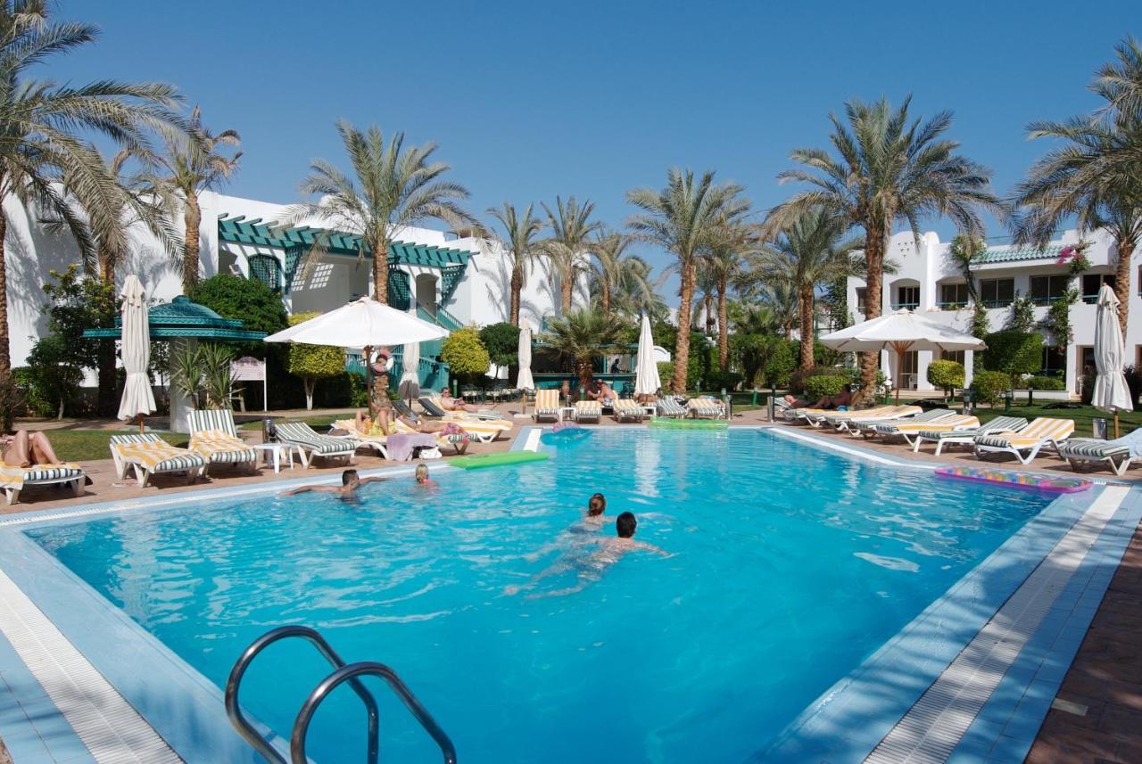 Falcon Hills 3*