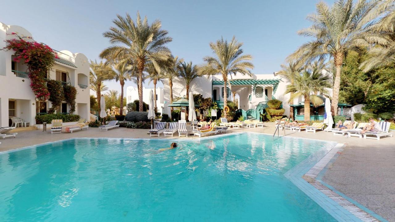 Falcon Hills Resort