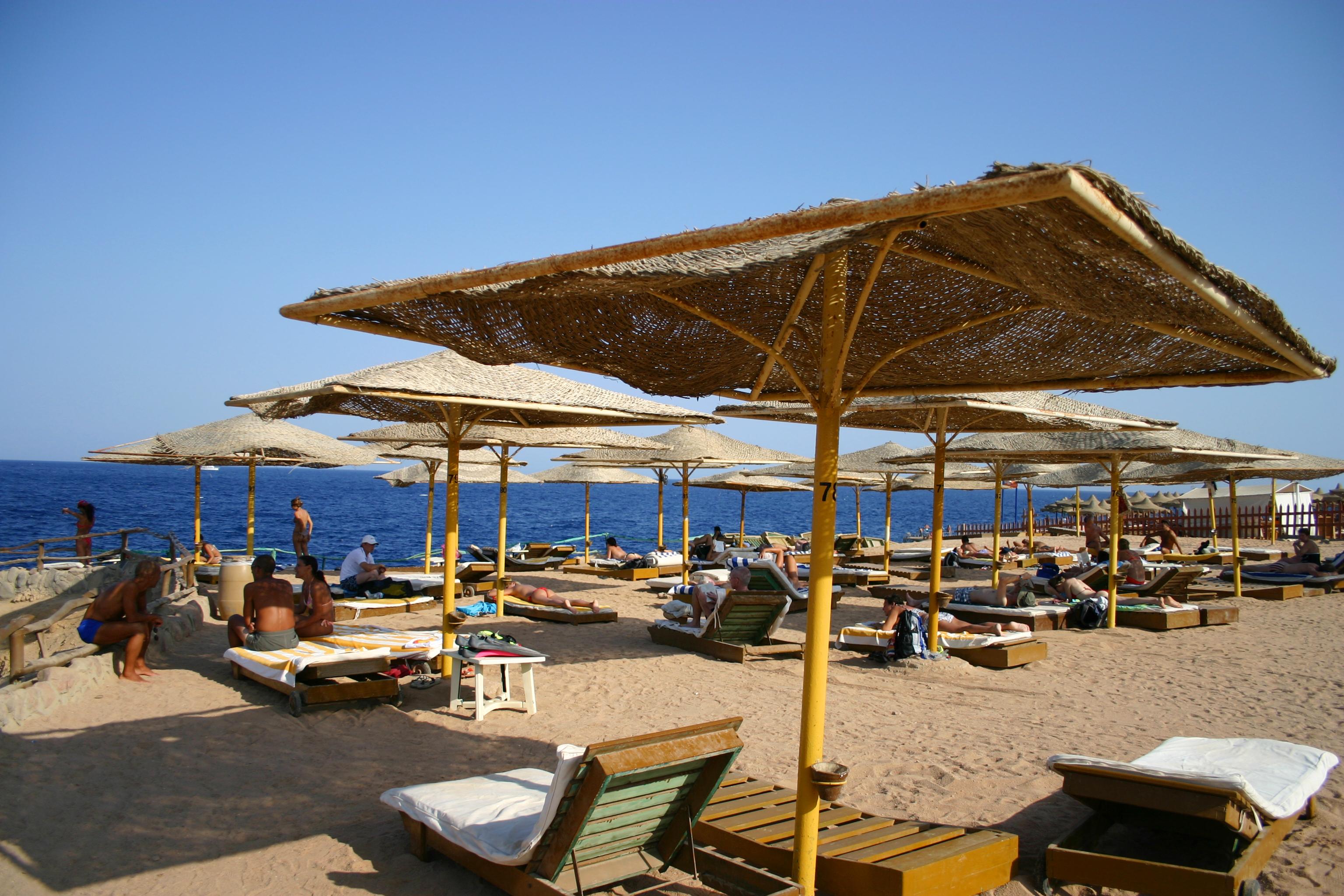 Falcon Hills Resort
