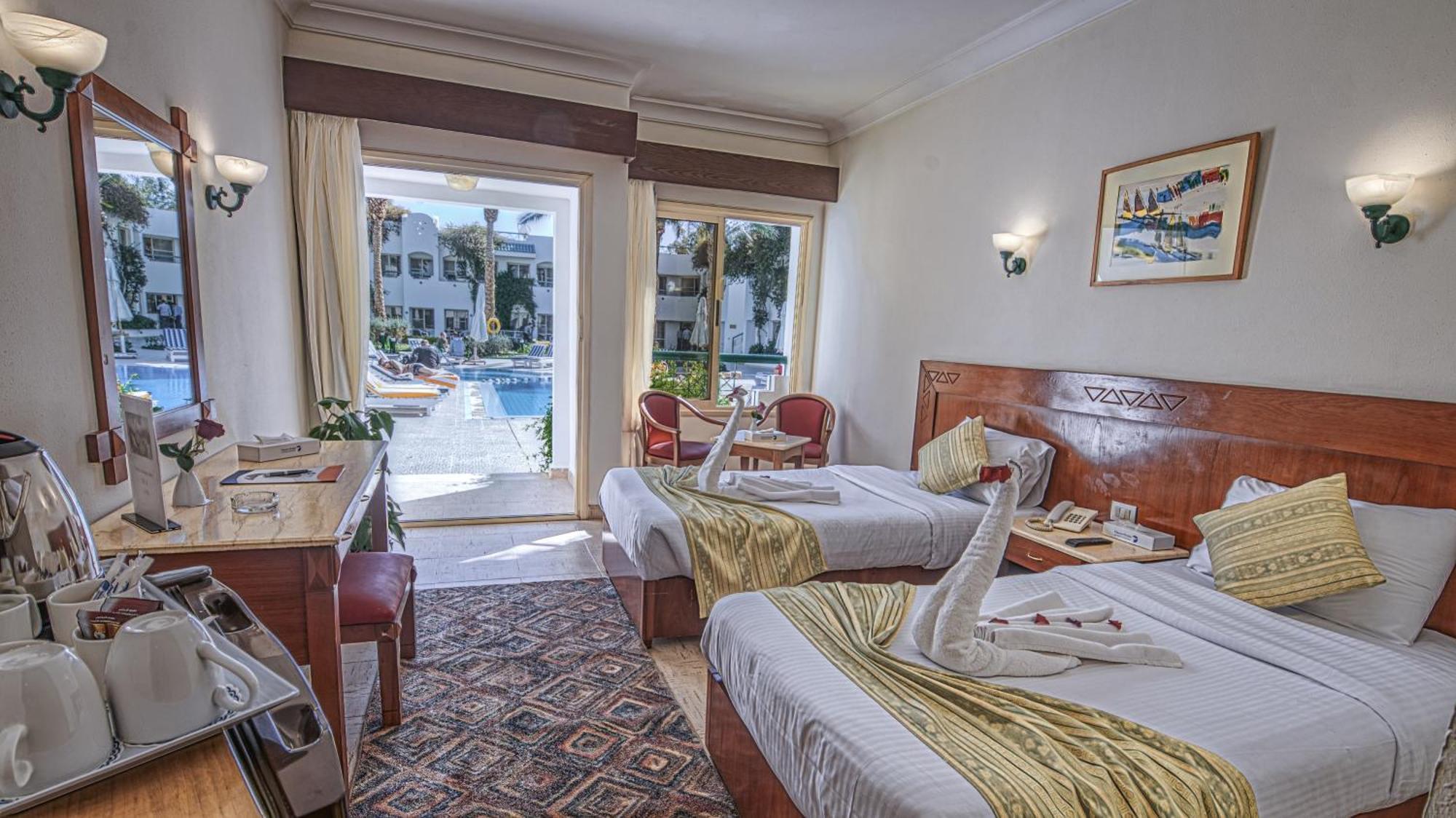 Falcon Hills Resort 3*
